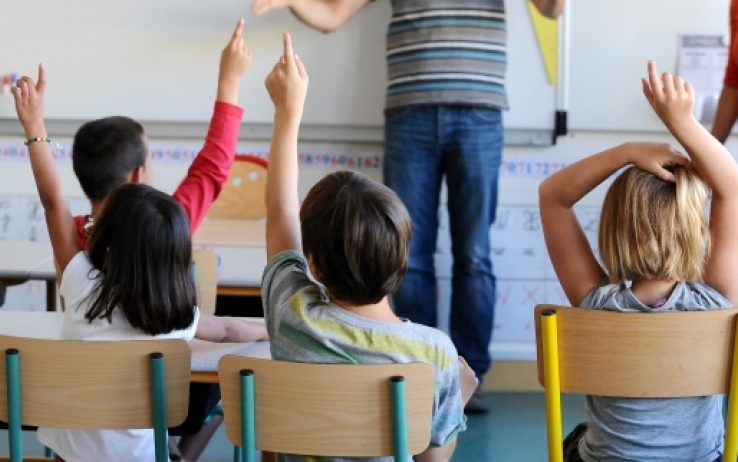 Featured image for “Esternalizzazione scuole, imbarazzante dietrofront della Giunta Fabbri”